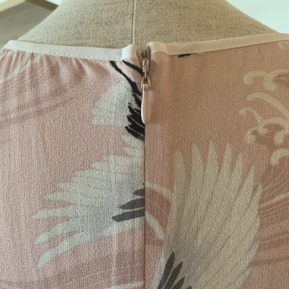 STUNNING 🤩 F21 Crane Cut-Out Dress - Picture 7 of 10